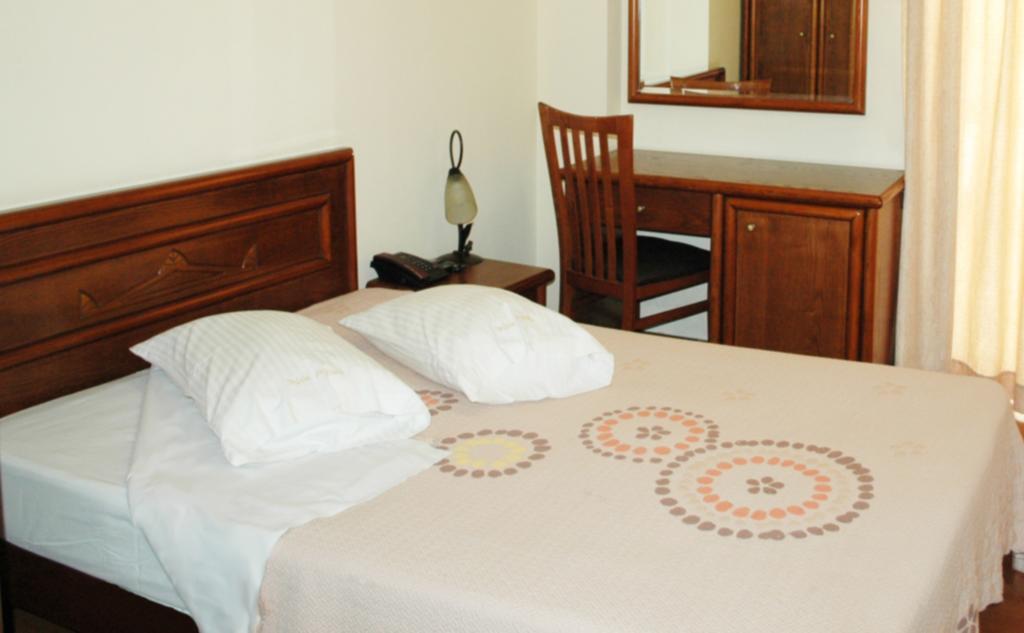 Omiros Hotel Athen Eksteriør billede